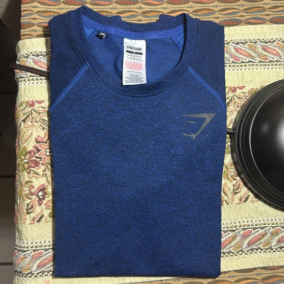 MEN’s Gymshark fitted workout tee in size SMALL (36-38) - Picture 7 of 7